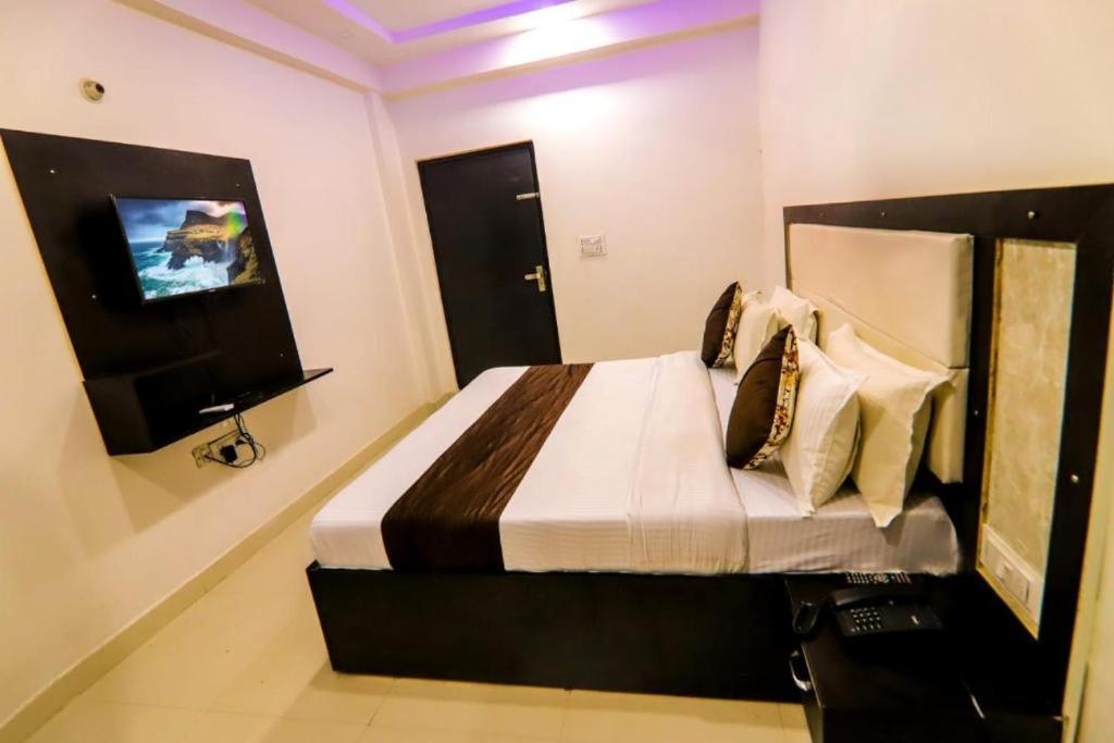 Elite 2* Agra (Uttar Pradesh)