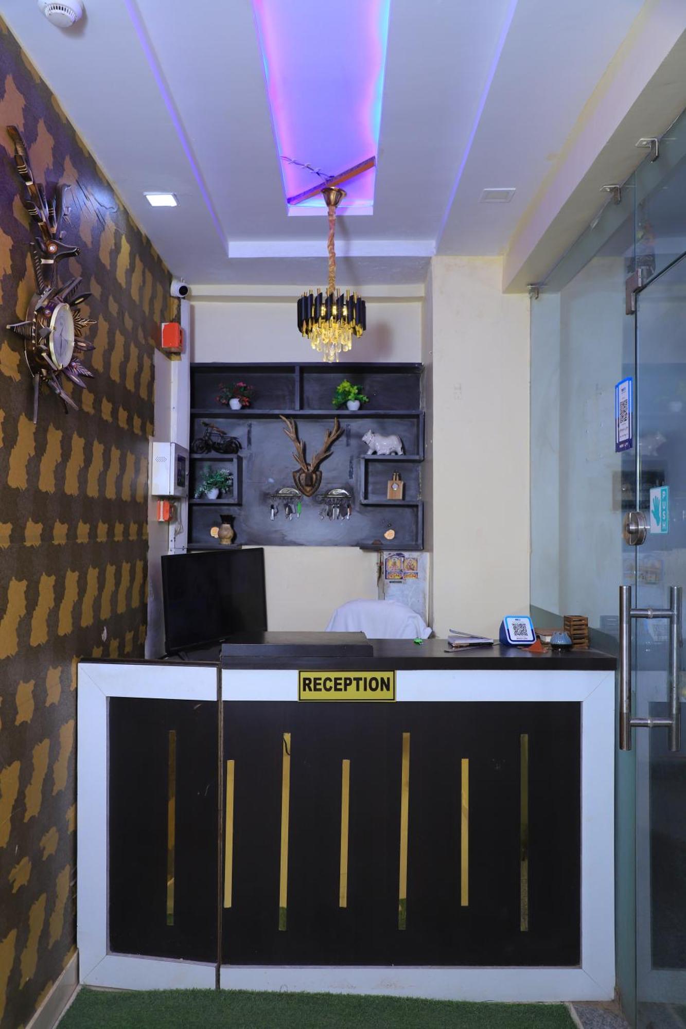 Elite Hotel 2*